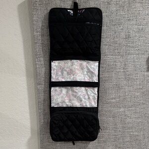 Vera Bradley Black Quilted Hanging Organizer